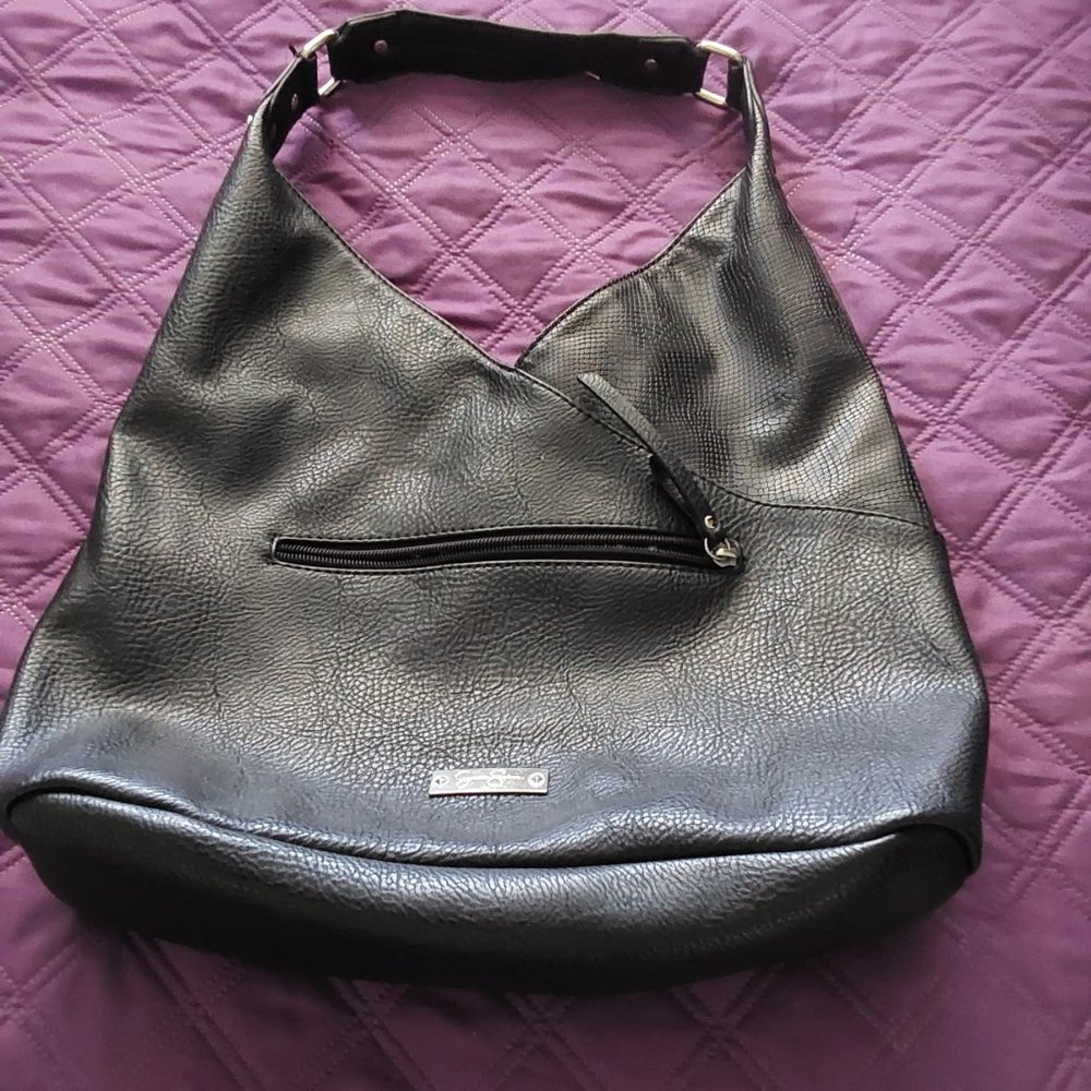 Purses - Picture 6 of 9